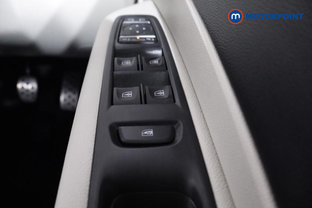 Renault Captur Gt Line Manual Petrol SUV - Stock Number (1531718) - 15th supplementary image