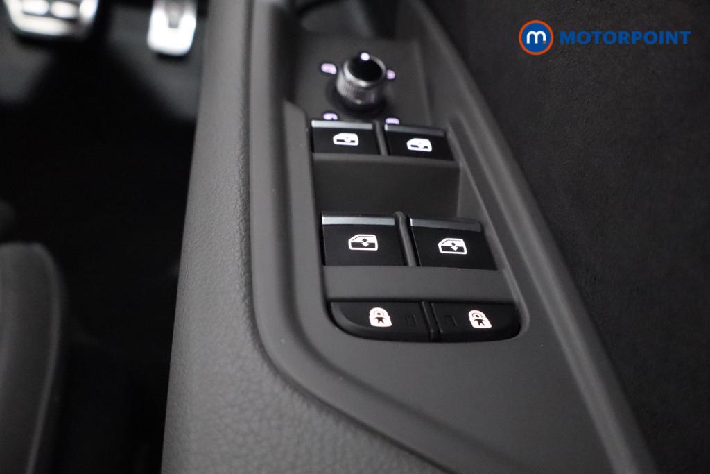 Audi A4 Black Edition Automatic Petrol Estate - Stock Number (1521689) - 17th supplementary image