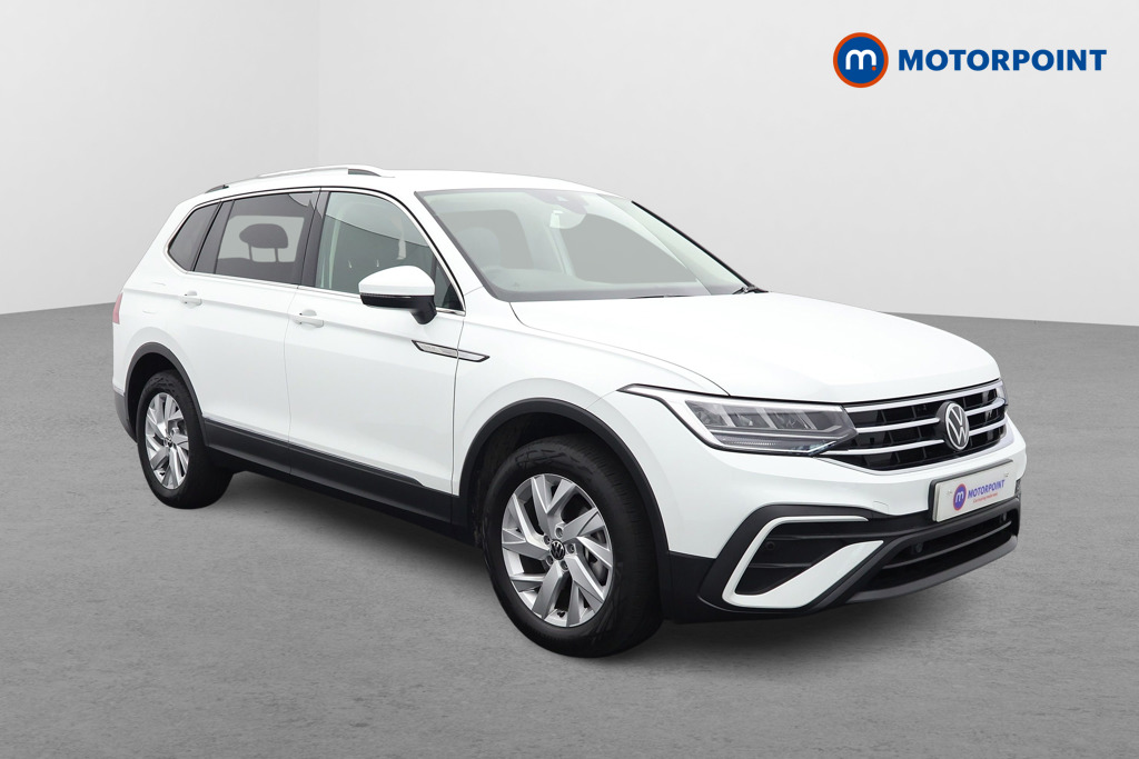 Volkswagen Tiguan Allspace Life Automatic Petrol SUV - Stock Number (1525946) - Drivers side front corner