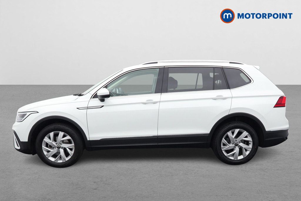 Volkswagen Tiguan Allspace Life Automatic Petrol SUV - Stock Number (1525946) - Passenger side