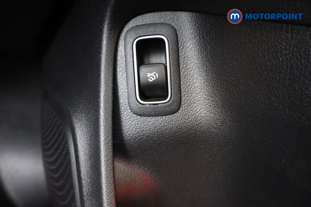 Mercedes-Benz CLA Amg Line Automatic Petrol Coupe - Stock Number (1527894) - 11th supplementary image