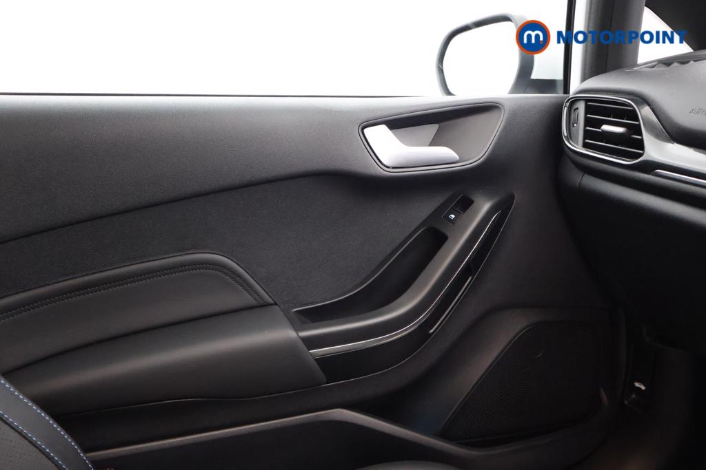 Ford Fiesta Active X Automatic Petrol-Electric Hybrid Hatchback - Stock Number (1527873) - 8th supplementary image
