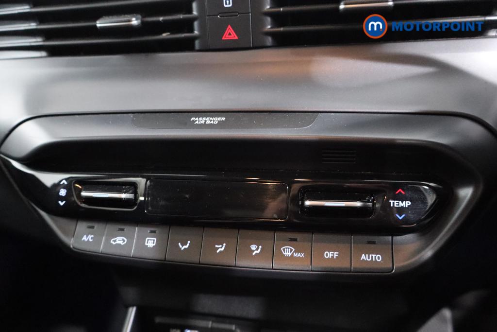 Hyundai Bayon Premium Automatic Petrol-Electric Hybrid SUV - Stock Number (1524213) - 4th supplementary image