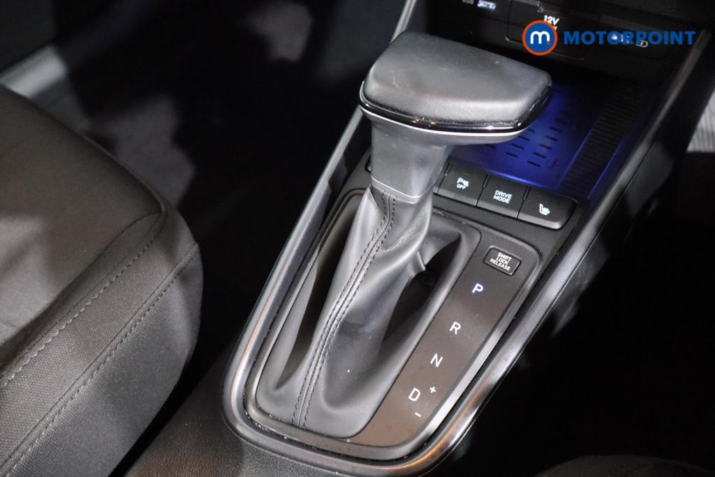 Hyundai Bayon Premium Automatic Petrol-Electric Hybrid SUV - Stock Number (1524213) - 7th supplementary image