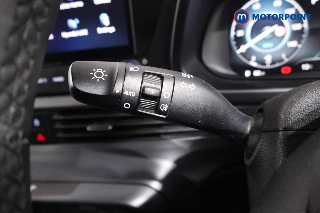 Hyundai Bayon Premium Automatic Petrol-Electric Hybrid SUV - Stock Number (1524213) - 14th supplementary image