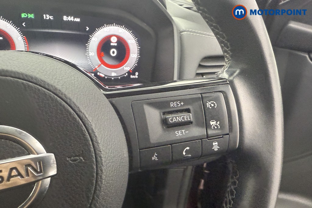 Nissan Qashqai N-Connecta Manual Petrol SUV - Stock Number (1531390) - 11th supplementary image
