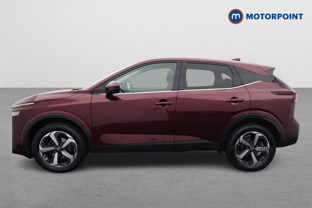 Nissan Qashqai N-Connecta Manual Petrol SUV - Stock Number (1531390) - Passenger side