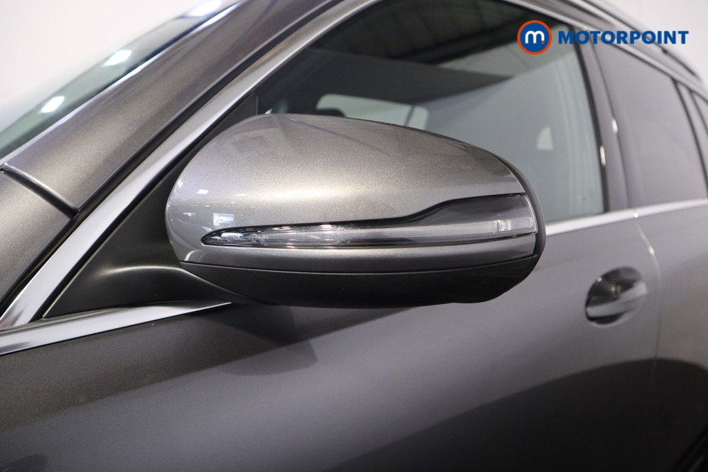 Mercedes-Benz GLB Amg Line Automatic Petrol SUV - Stock Number (1528493) - 25th supplementary image