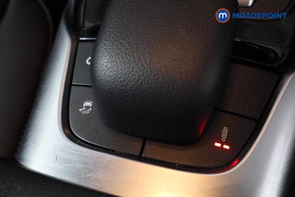 Mercedes-Benz A Class Premium Plus Edition Automatic Petrol Hatchback - Stock Number (1533013) - 16th supplementary image