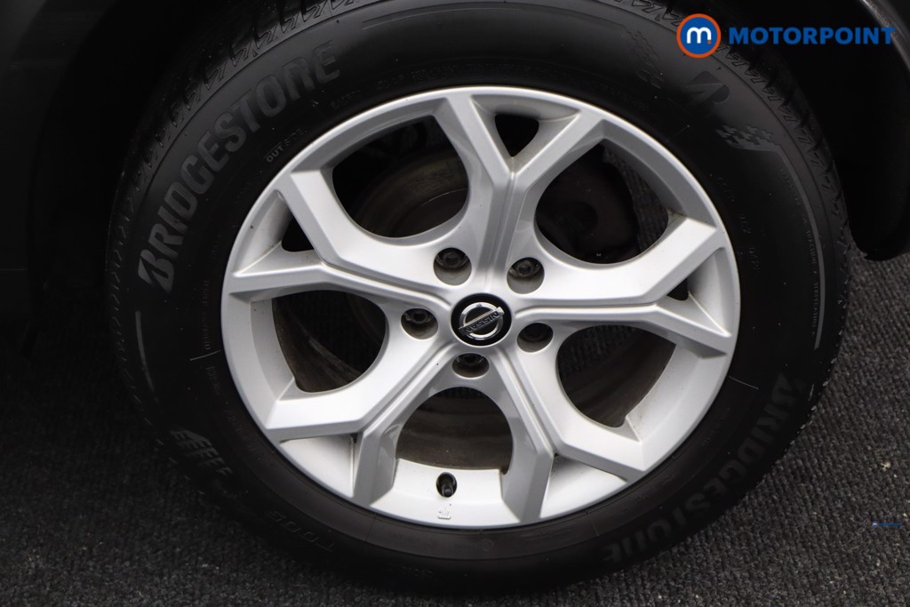 Nissan Juke N-Connecta Automatic Petrol SUV - Stock Number (1519915) - 19th supplementary image