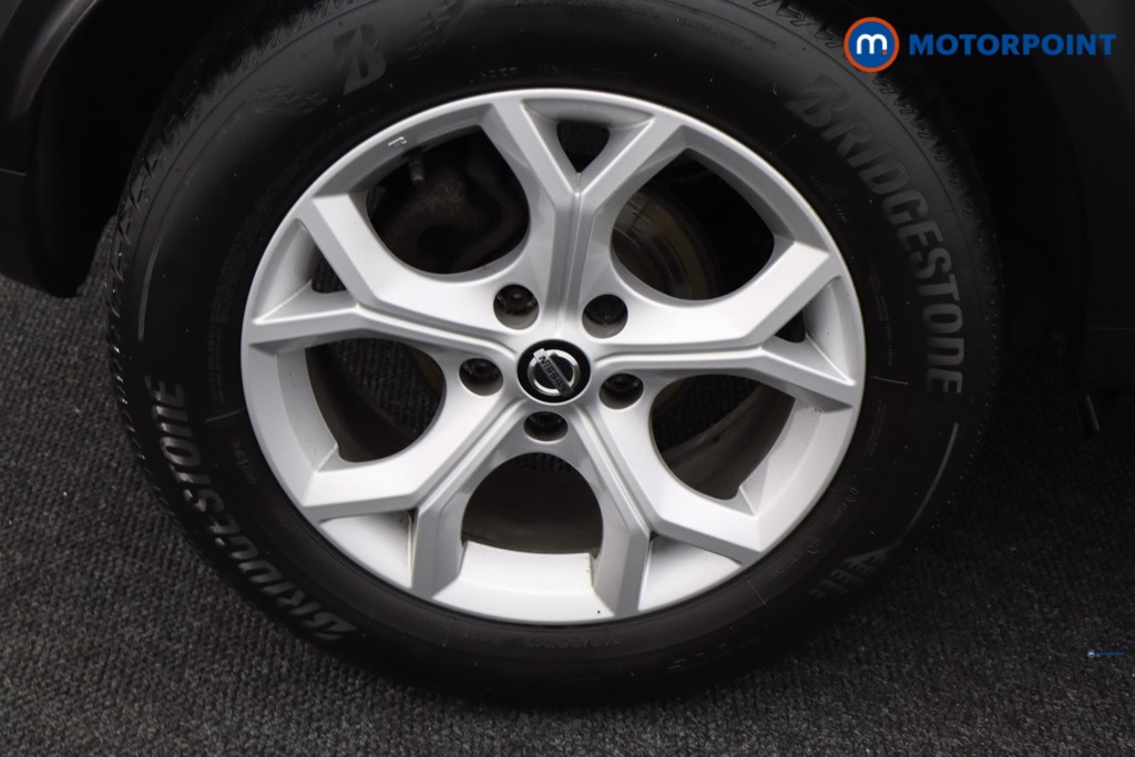 Nissan Juke N-Connecta Automatic Petrol SUV - Stock Number (1519915) - 22nd supplementary image