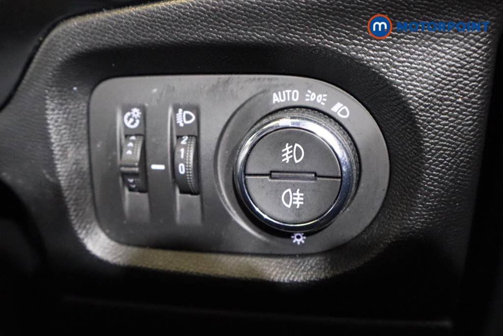 Vauxhall Corsa Sri Nav Manual Petrol Hatchback - Stock Number (1528802) - 9th supplementary image