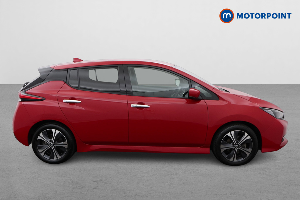 Nissan Leaf N-Connecta Automatic Electric Hatchback - Stock Number (1528513) - Drivers side