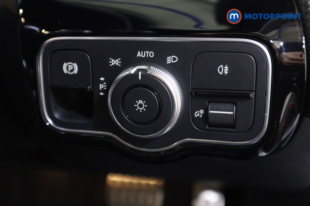 Mercedes-Benz CLA Amg Line Automatic Petrol Estate - Stock Number (1533760) - 9th supplementary image