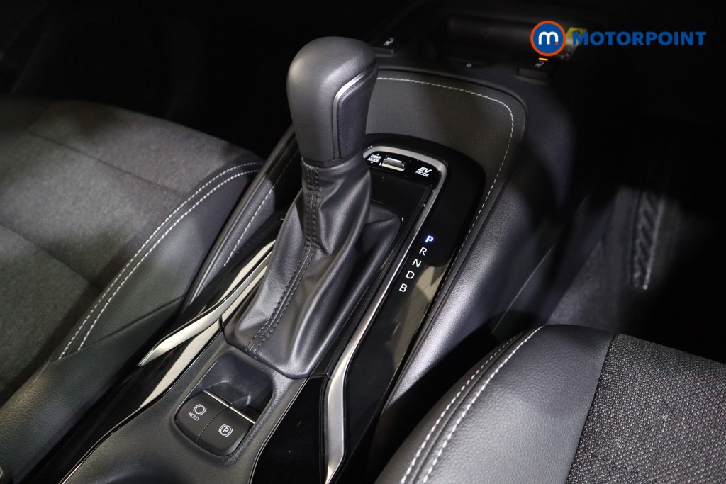 Toyota Corolla Design Automatic Petrol-Electric Hybrid Estate - Stock Number (1534299) - 8th supplementary image