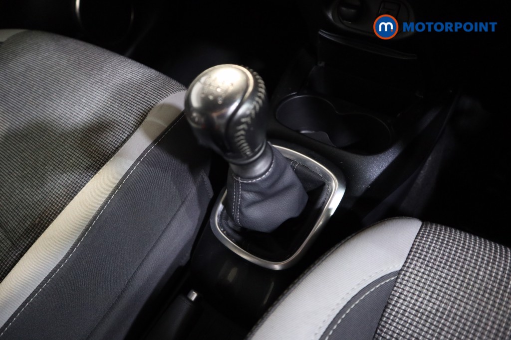 Toyota Yaris Y20 Manual Petrol Hatchback - Stock Number (1536392) - 8th supplementary image