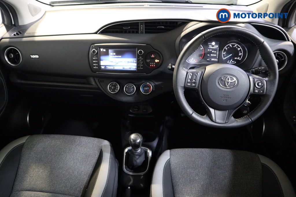 Toyota Yaris Y20 Manual Petrol Hatchback - Stock Number (1536392) - 1st supplementary image