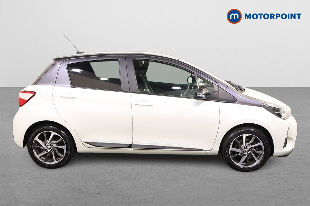 Toyota Yaris Y20 Manual Petrol Hatchback - Stock Number (1536392) - Drivers side