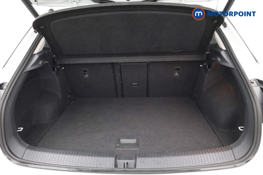 Volkswagen T-Roc Active Manual Petrol SUV - Stock Number (1531191) - 28th supplementary image