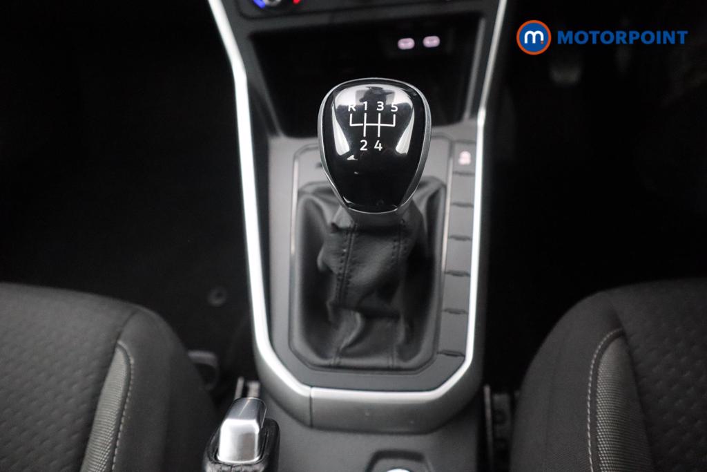 Volkswagen Polo Life Manual Petrol Hatchback - Stock Number (1531847) - 5th supplementary image