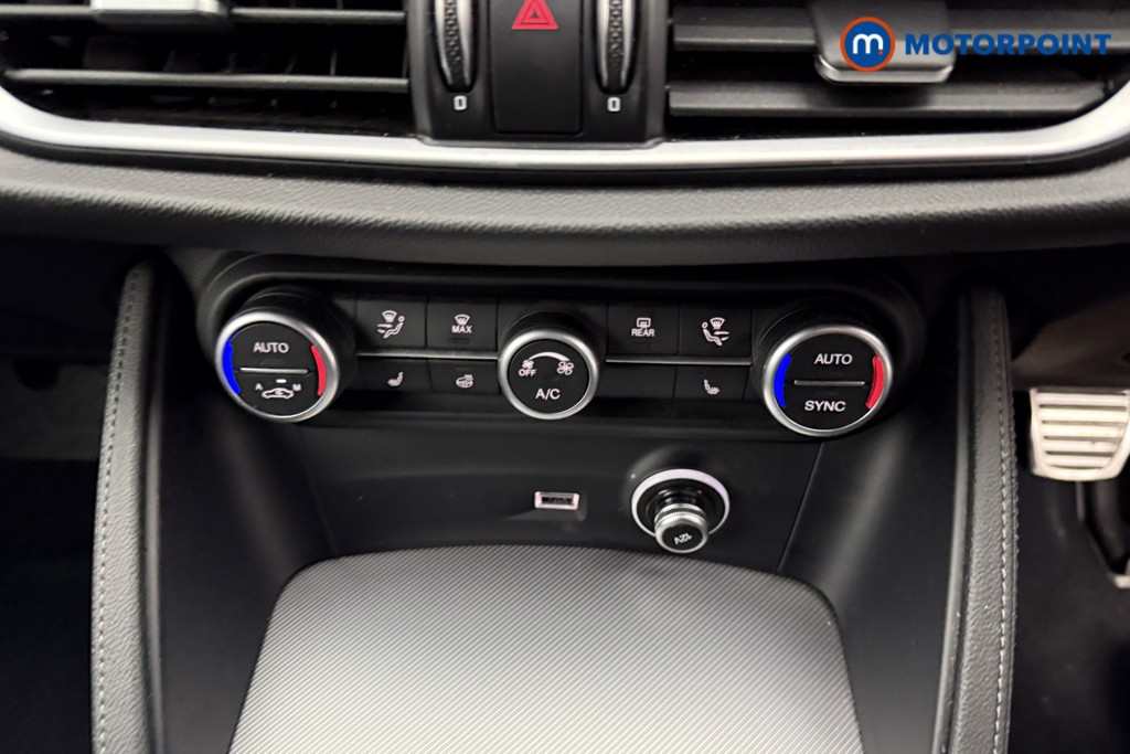 Alfa Romeo Stelvio Veloce Automatic Diesel SUV - Stock Number (1531914) - 9th supplementary image