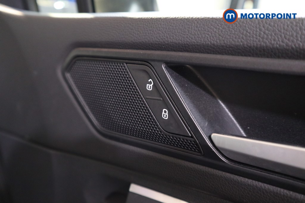 Volkswagen Tiguan R-Line Automatic Petrol SUV - Stock Number (1534090) - 10th supplementary image