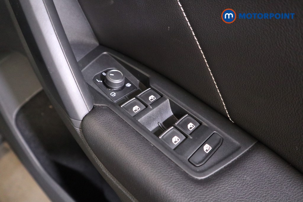Volkswagen Tiguan R-Line Automatic Petrol SUV - Stock Number (1534090) - 11th supplementary image
