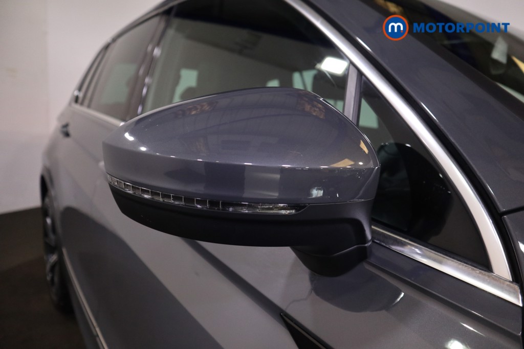 Volkswagen Tiguan R-Line Automatic Petrol SUV - Stock Number (1534090) - 24th supplementary image