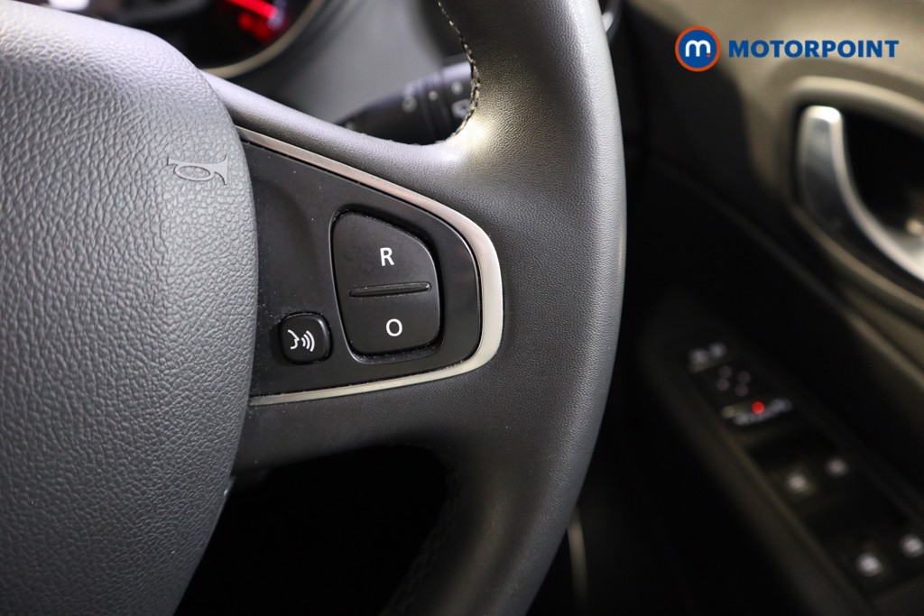 Renault Captur Iconic Manual Petrol SUV - Stock Number (1534536) - 4th supplementary image