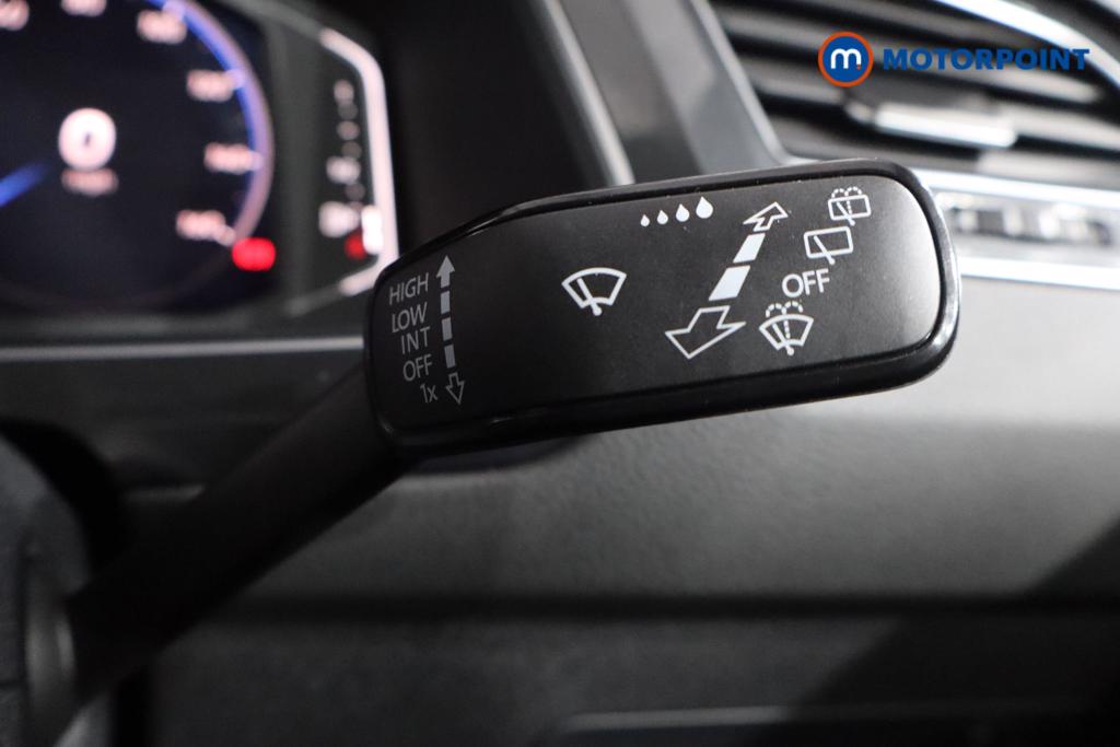 Volkswagen Tiguan R-Line Automatic Petrol SUV - Stock Number (1534721) - 10th supplementary image