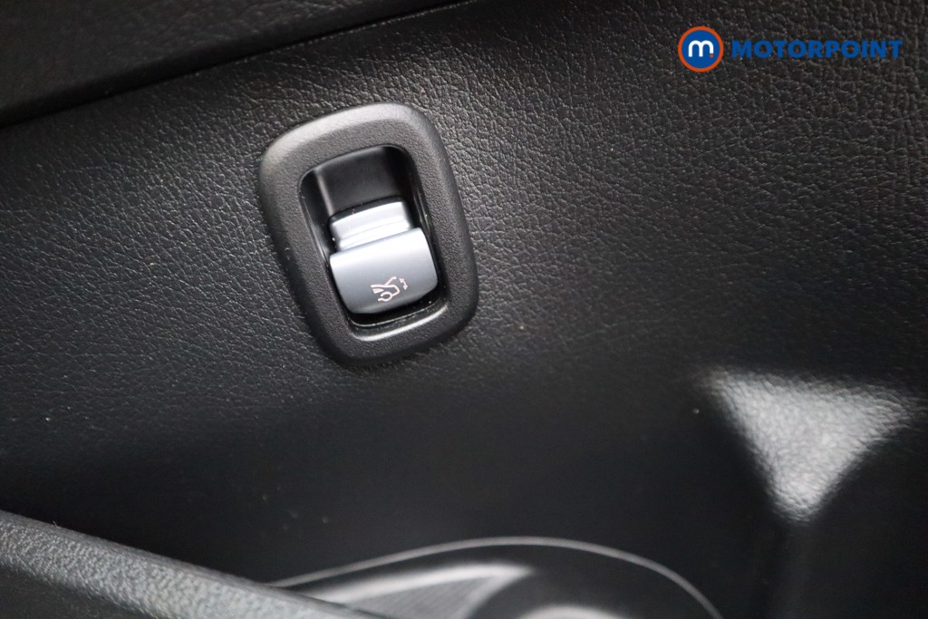 Mercedes-Benz C Class Amg Line Automatic Petrol Estate - Stock Number (1529273) - 12th supplementary image