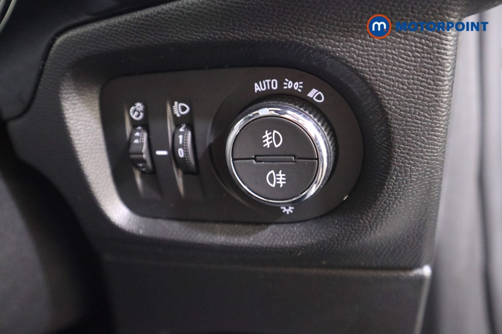 Vauxhall Corsa Sri Nav Premium Manual Petrol Hatchback - Stock Number (1531421) - 9th supplementary image