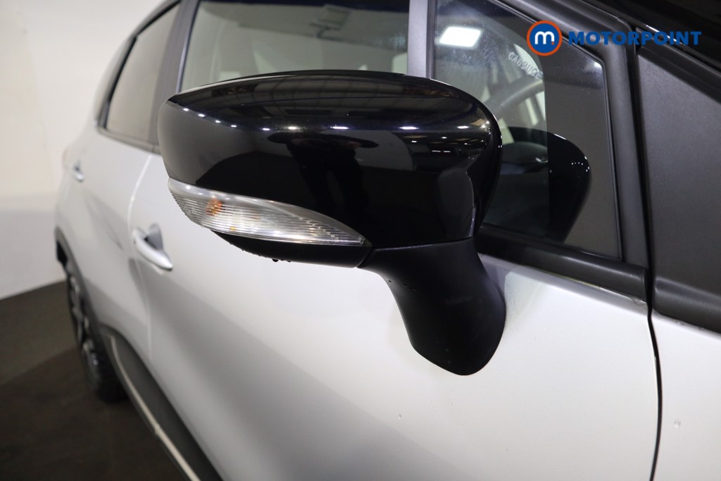 Renault Captur Iconic Manual Petrol SUV - Stock Number (1532548) - 21st supplementary image