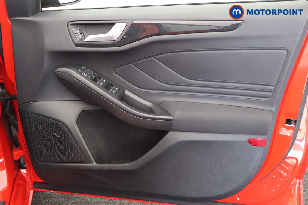 Ford Focus St-Line Manual Diesel Hatchback - Stock Number (1536580) - 17th supplementary image