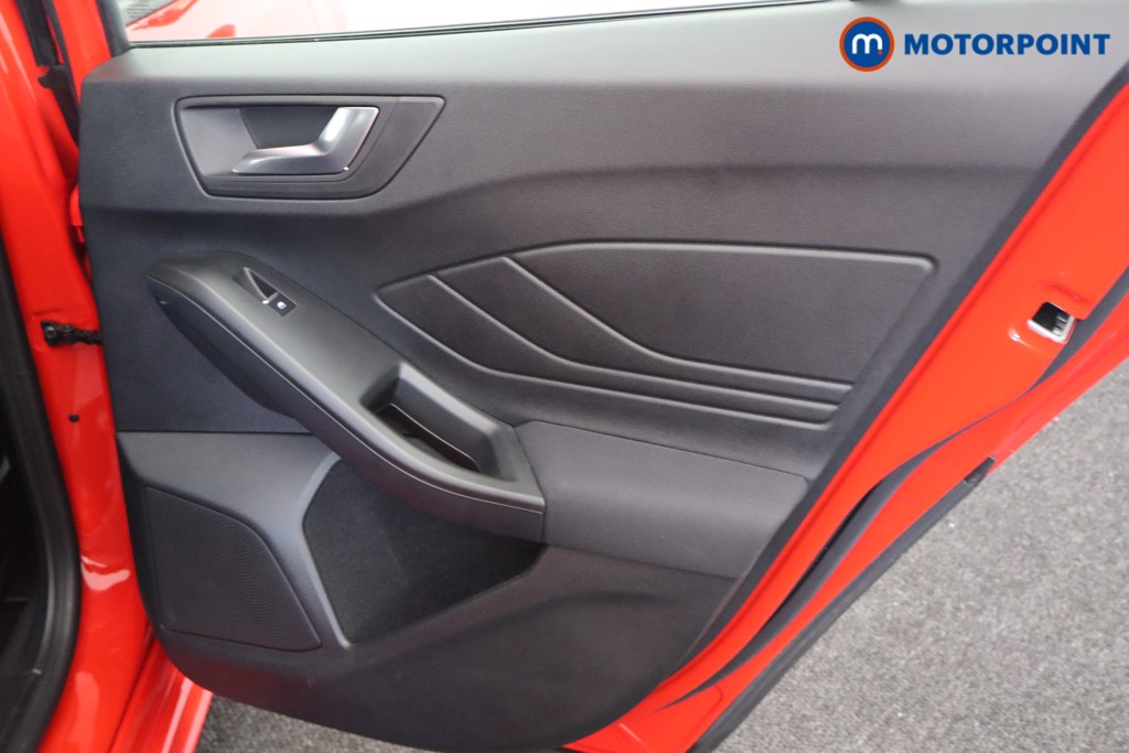 Ford Focus St-Line Manual Diesel Hatchback - Stock Number (1536580) - 18th supplementary image