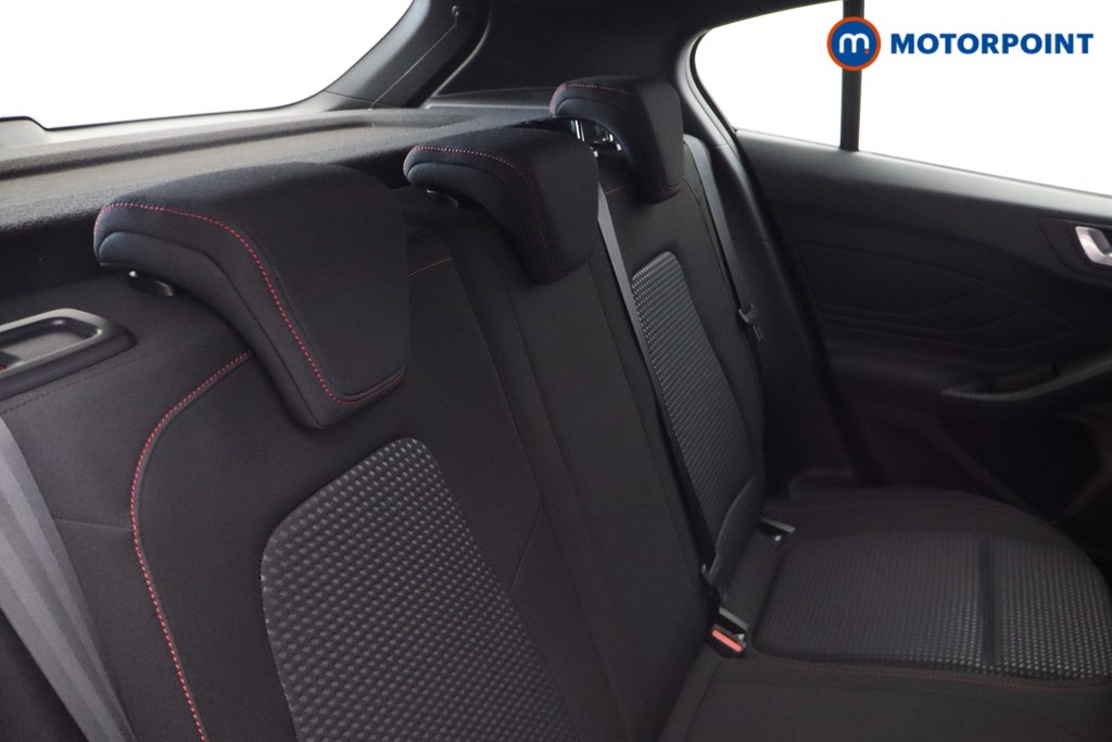 Ford Focus St-Line Manual Diesel Hatchback - Stock Number (1536580) - 20th supplementary image