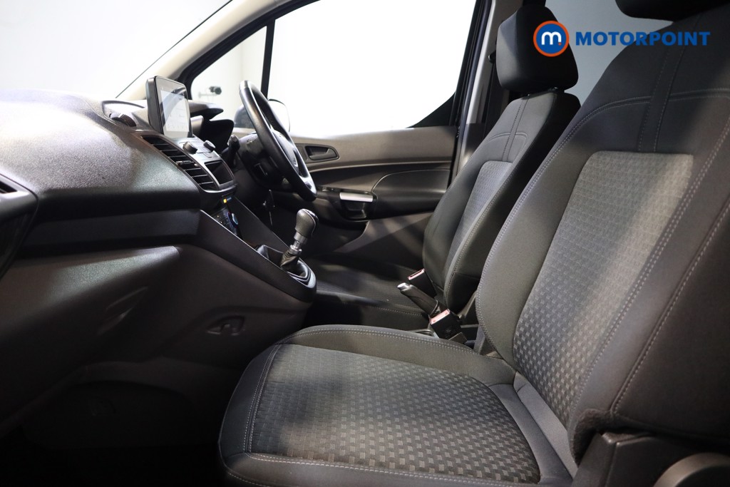Ford Tourneo Connect Zetec Manual Diesel People Carrier - Stock Number (1526404) - 13th supplementary image