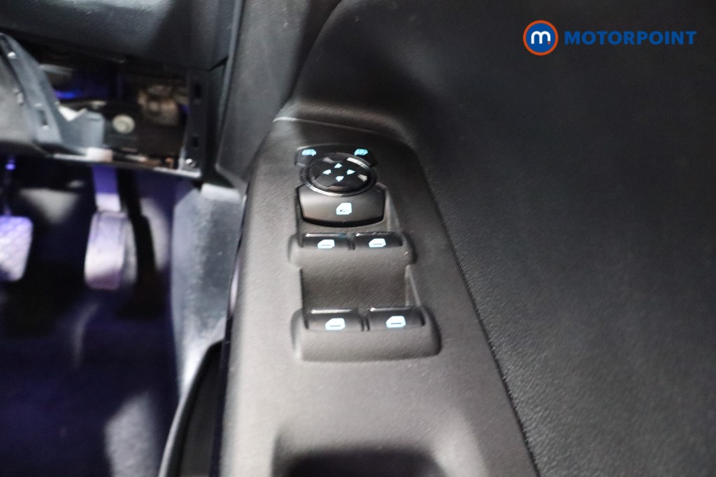 Ford Ecosport Titanium Manual Petrol SUV - Stock Number (1529312) - 19th supplementary image