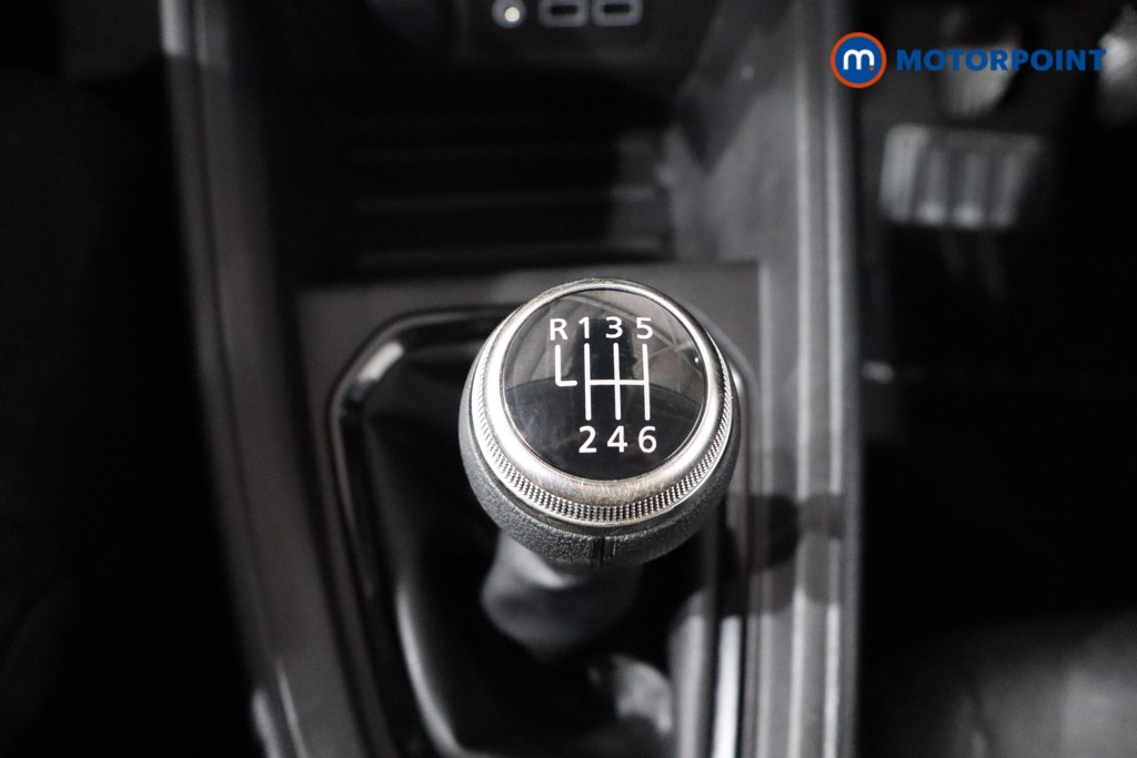 Renault Clio Evolution Manual Petrol Hatchback - Stock Number (1535531) - 14th supplementary image