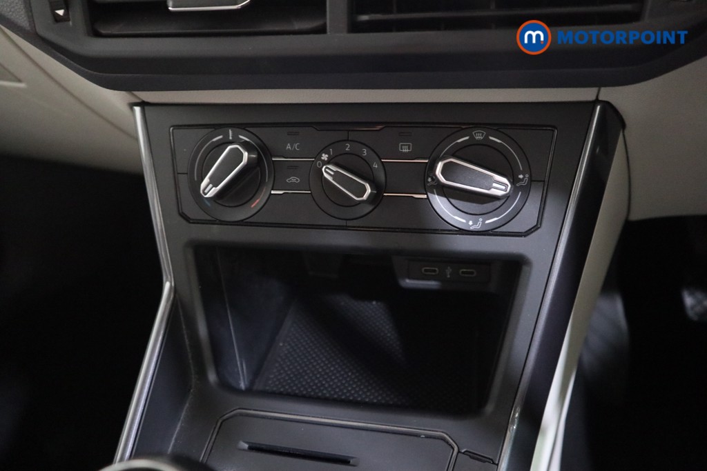 Volkswagen Polo Beats Manual Petrol Hatchback - Stock Number (1492743) - 7th supplementary image