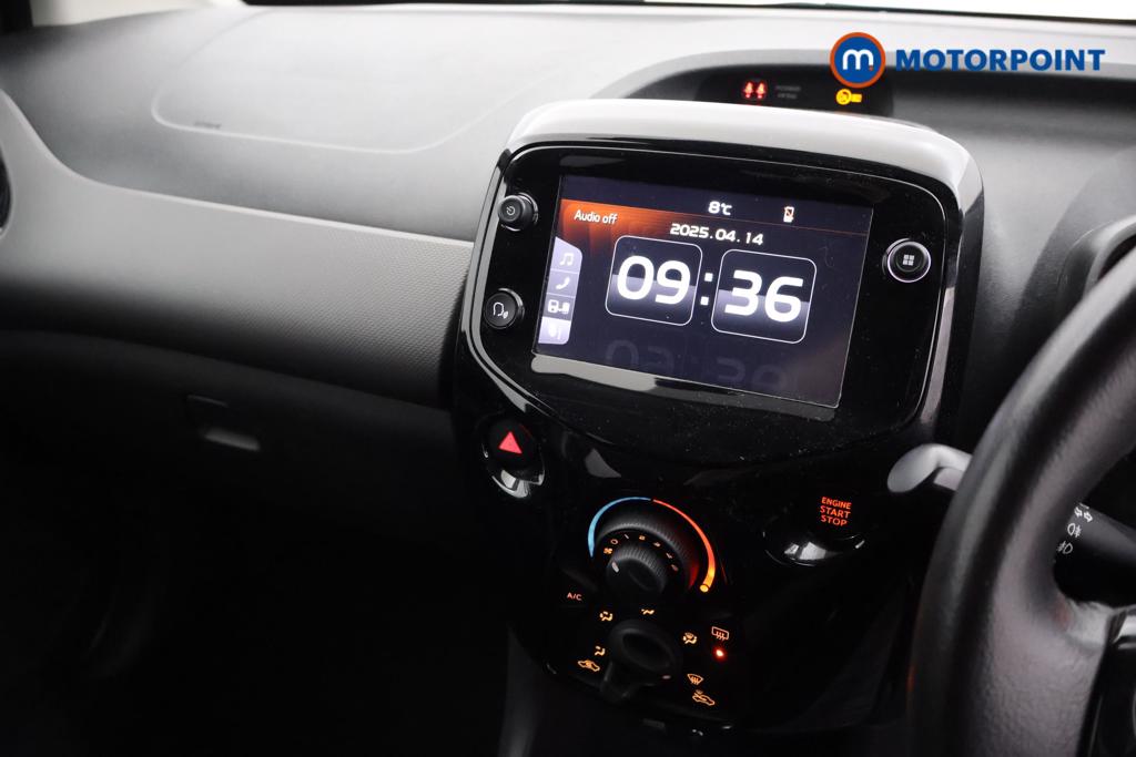 Peugeot 108 Allure Manual Petrol Hatchback - Stock Number (1526859) - 5th supplementary image