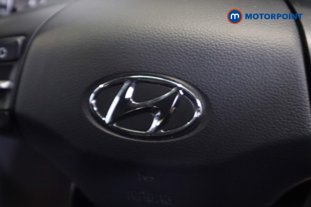 Hyundai Kona Premium Automatic Petrol-Electric Hybrid SUV - Stock Number (1531291) - 9th supplementary image