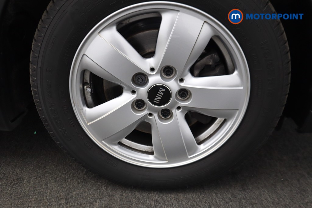 Mini Hatchback Cooper Classic Manual Petrol Hatchback - Stock Number (1532822) - 17th supplementary image