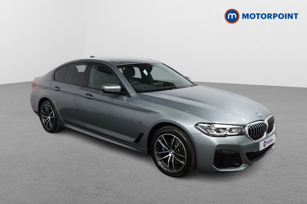 BMW 5 Series M Sport Automatic Petrol Plug-In Hybrid Saloon - Stock Number (1533817) - Drivers side front corner