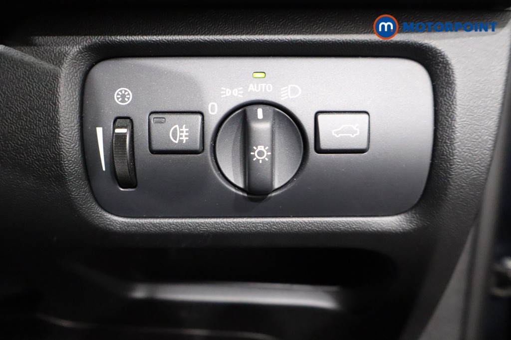 Volvo V40 Momentum Edition Automatic Petrol Hatchback - Stock Number (1533972) - 15th supplementary image