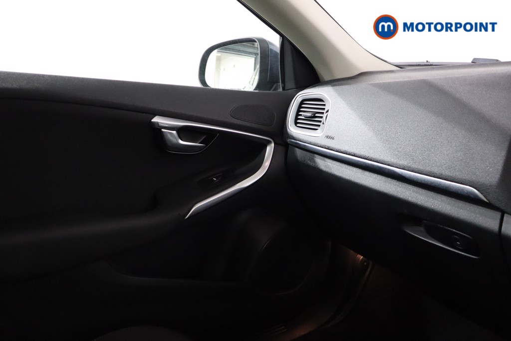 Volvo V40 Momentum Edition Automatic Petrol Hatchback - Stock Number (1533972) - 18th supplementary image