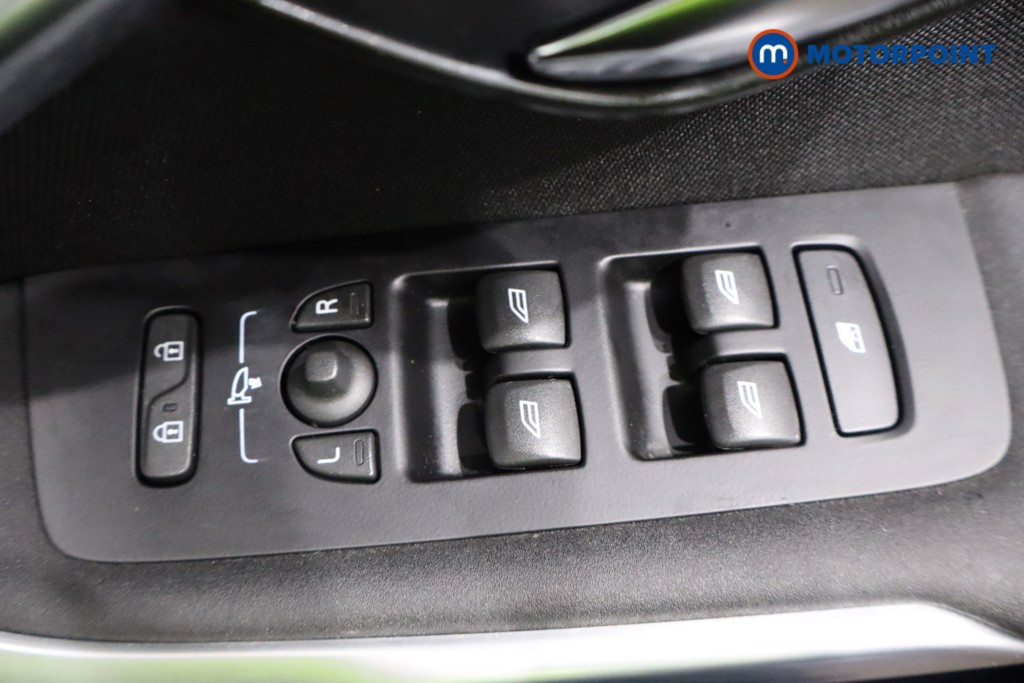 Volvo V40 Momentum Edition Automatic Petrol Hatchback - Stock Number (1533972) - 20th supplementary image