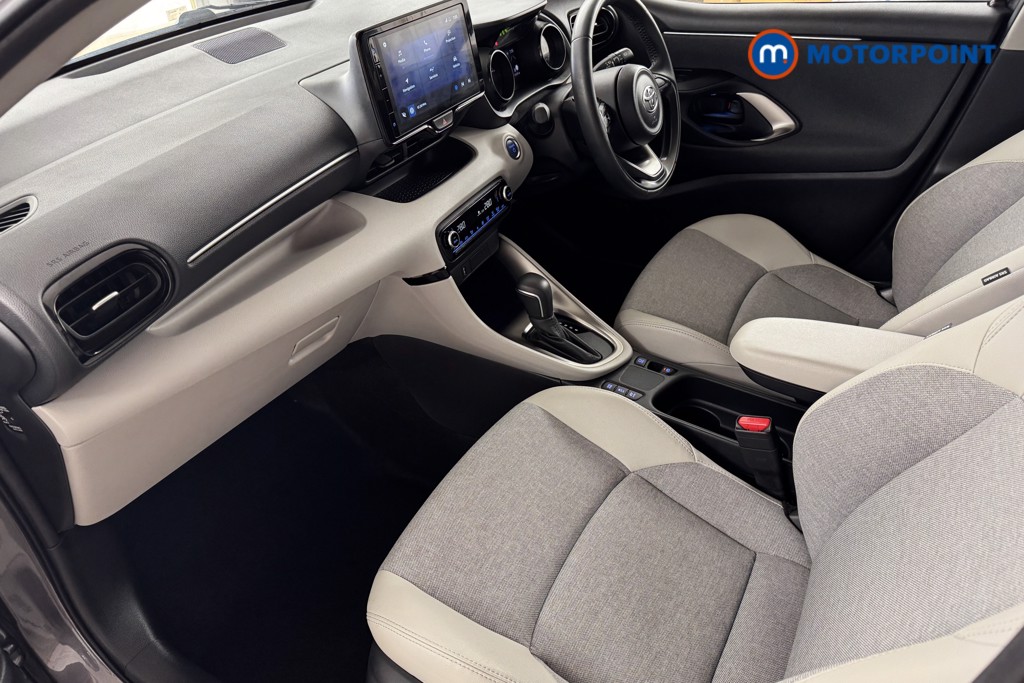 Toyota Yaris Excel Automatic Petrol-Electric Hybrid Hatchback - Stock Number (1534875) - 7th supplementary image