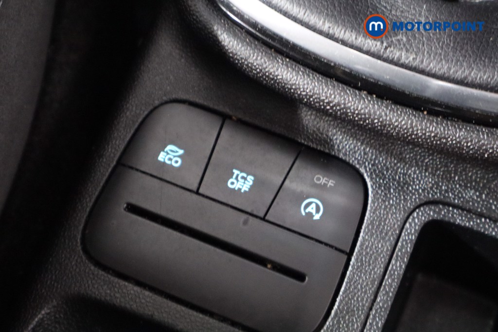 Ford Fiesta Titanium Manual Petrol Hatchback - Stock Number (1528829) - 17th supplementary image