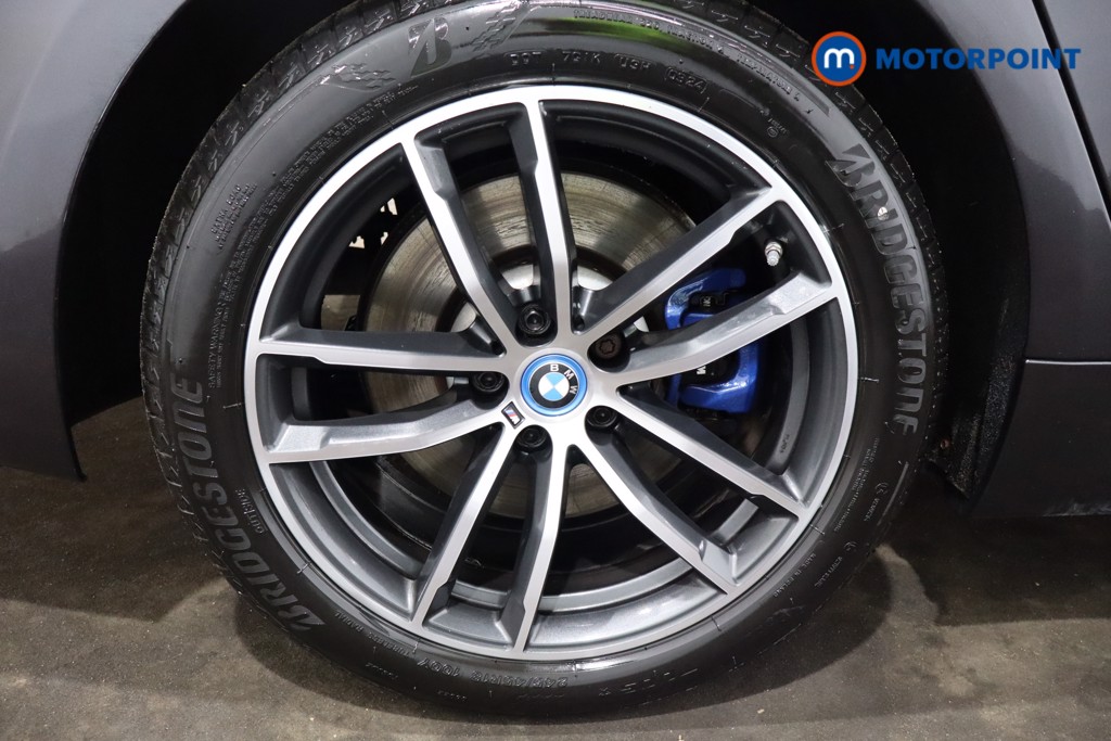 BMW 5 Series M Sport Automatic Petrol Plug-In Hybrid Saloon - Stock Number (1533819) - 12th supplementary image